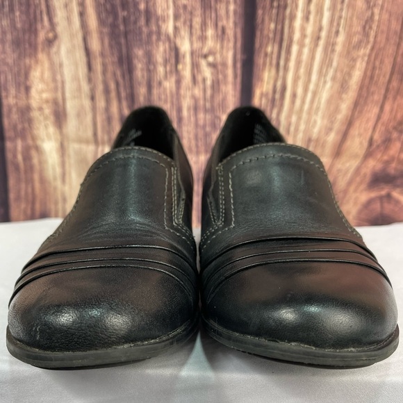 Earth Origins black leather slip on shoes women’s size 7m - Picture 14 of 17